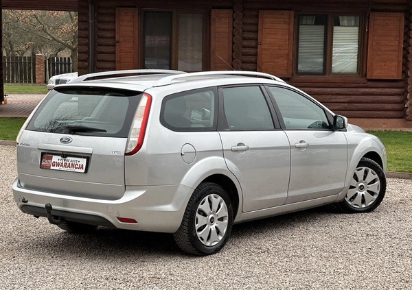 Ford Focus cena 16900 przebieg: 194000, rok produkcji 2010 z Ożarów małe 254